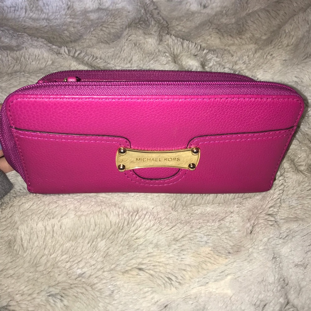 Michael Kors wallet